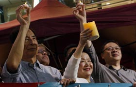 【BBC】香港占中公投投票人数已近70万