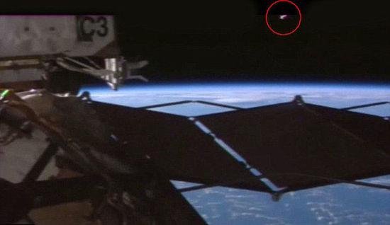 NASA视频现不明物 阴谋论者称国际空间站被监视